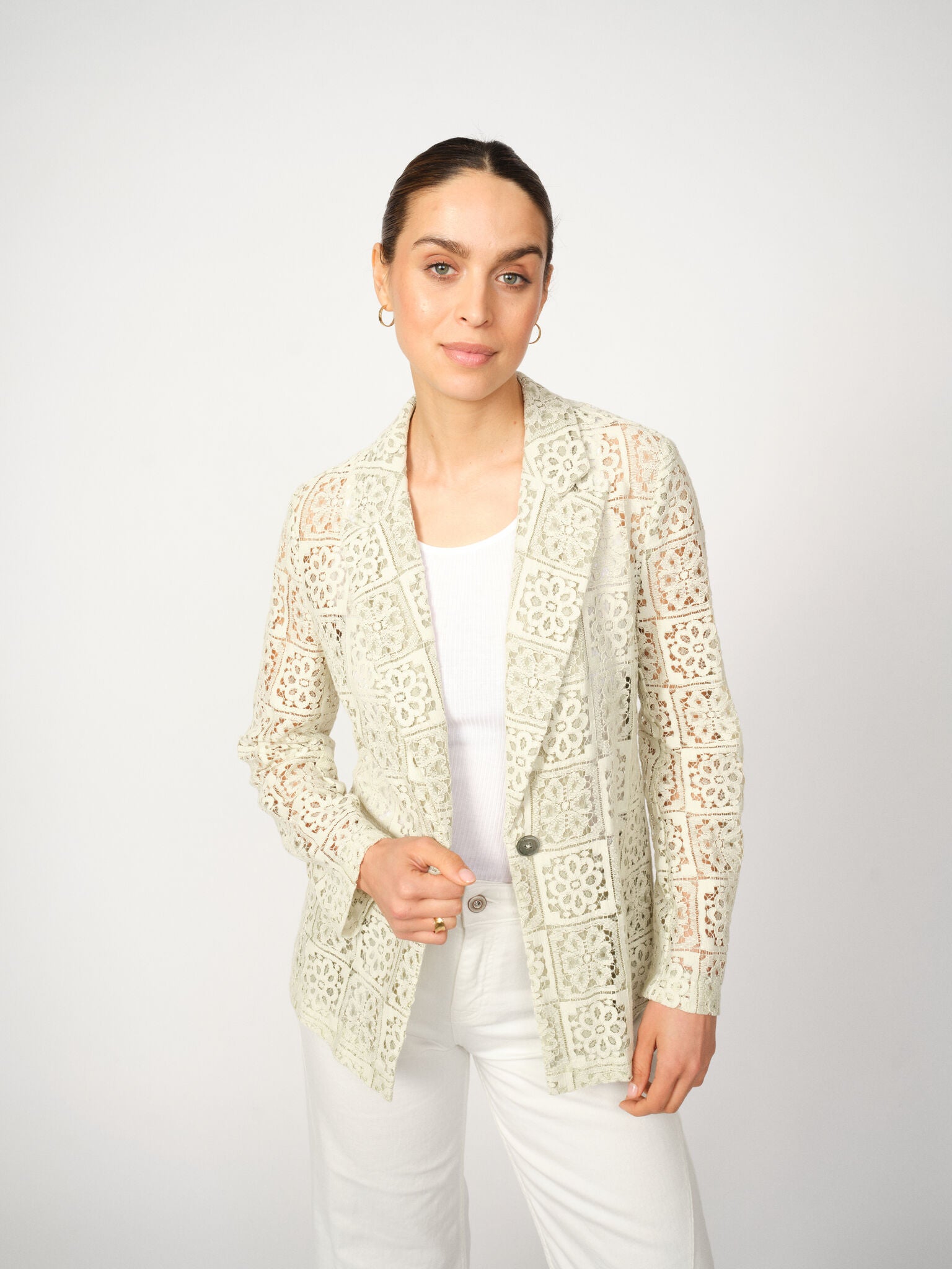 Modelshot / Moss Gray / Detail